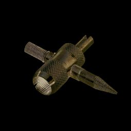 Набор для ремонта вентиля колеса "ШиноМонтаж М", металлические колпачки (4 шт.), длинные золотники(4 шт.), универсальный ключ "4в1" в блистере